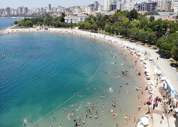 Denizden Çıkan Acile Koşuyor Uzmanlar O Plajlara Gitmeyin Diye Uyardı